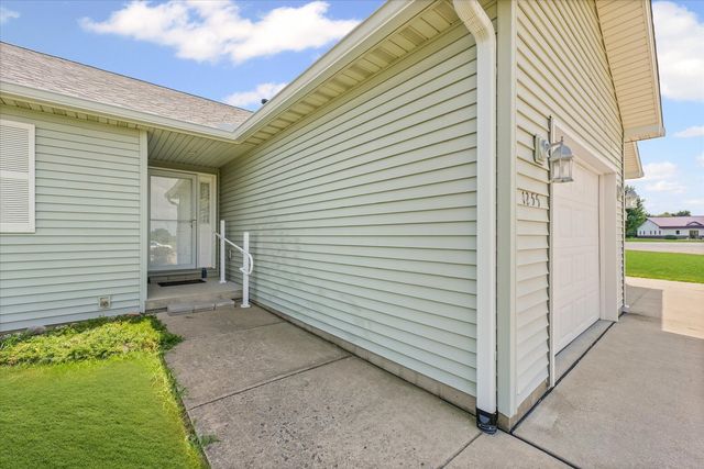 1255 George Rock Drive 1255, Farmer City, IL 61842