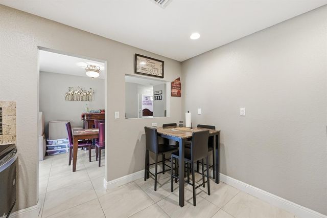 2350 NW 60th Avenue, Sunrise, FL 33313