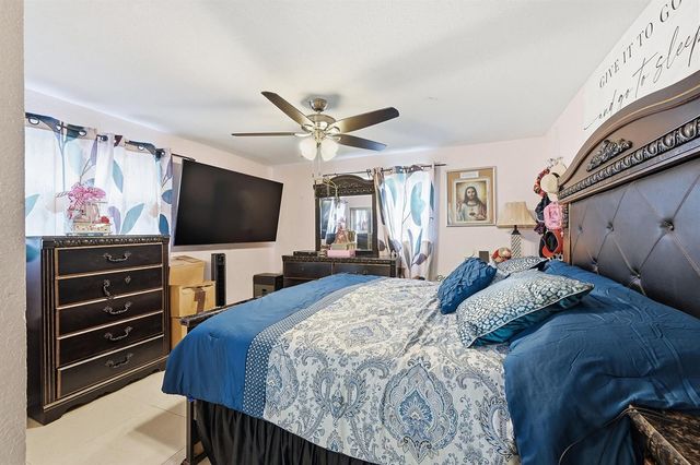 2350 NW 60th Avenue, Sunrise, FL 33313
