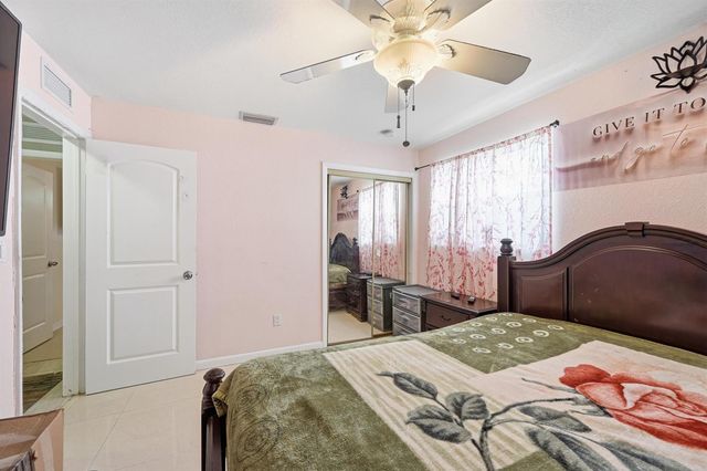 2350 NW 60th Avenue, Sunrise, FL 33313