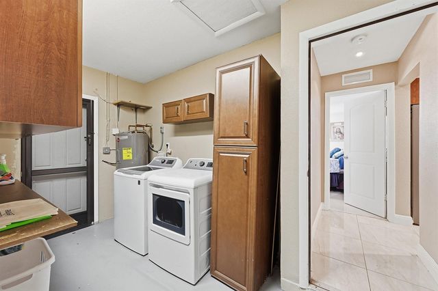2350 NW 60th Avenue, Sunrise, FL 33313