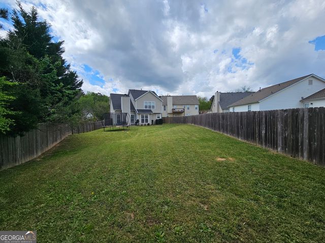 5077 Meadow Trace, Fairburn, GA 30213