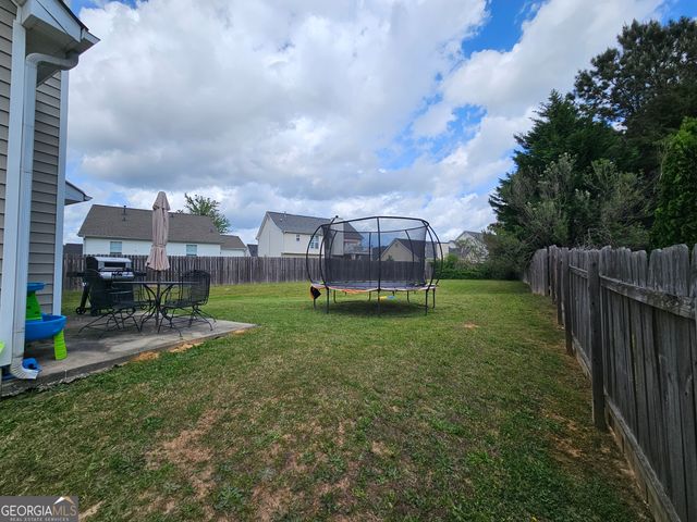 5077 Meadow Trace, Fairburn, GA 30213