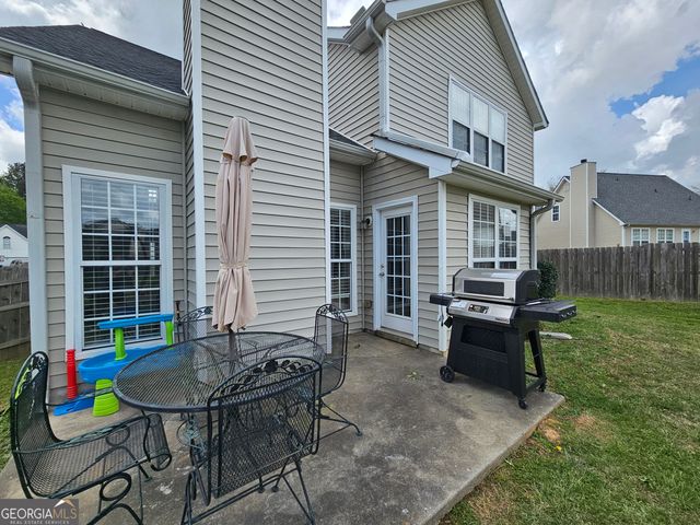 5077 Meadow Trace, Fairburn, GA 30213