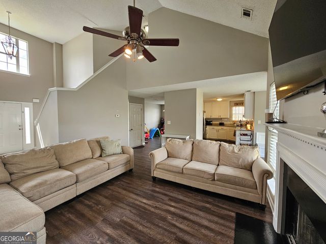 5077 Meadow Trace, Fairburn, GA 30213