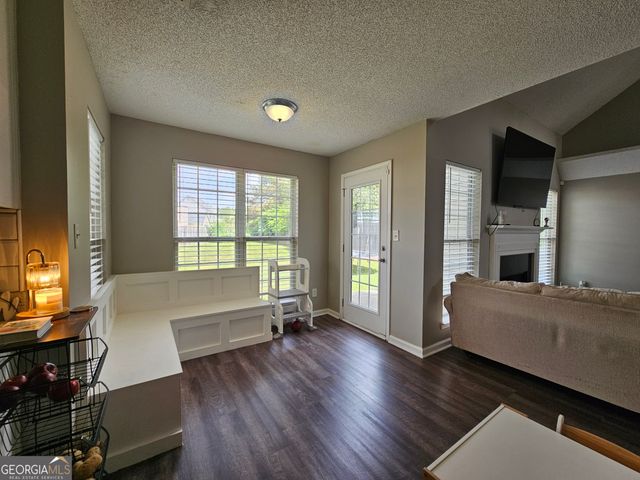 5077 Meadow Trace, Fairburn, GA 30213