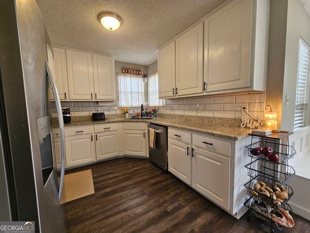 5077 Meadow Trace, Fairburn, GA 30213