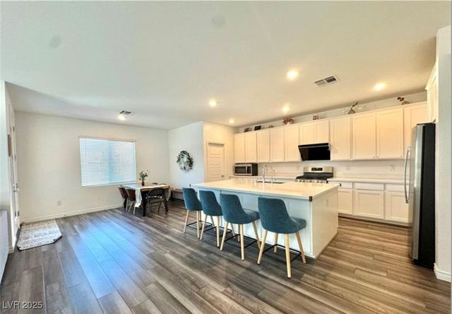 9816 Berkley Brook Court, Las Vegas, NV 89141