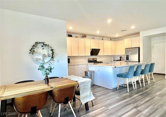 9816 Berkley Brook Court, Las Vegas, NV 89141