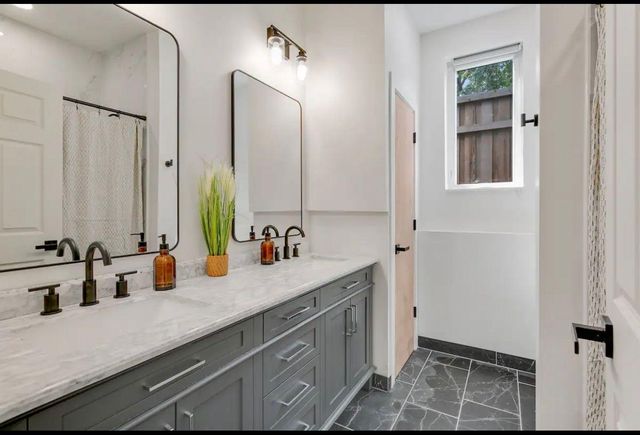 3310 Lyndale Avenue S, Minneapolis, MN 55408