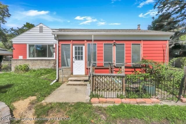 1415 Wilshire Road, Haslett, MI 48840