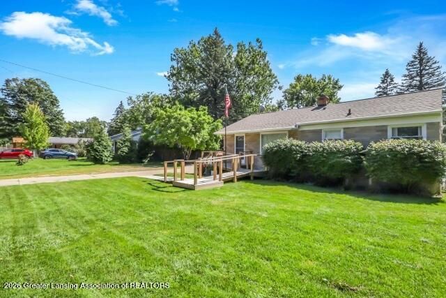 1415 Wilshire Road, Haslett, MI 48840