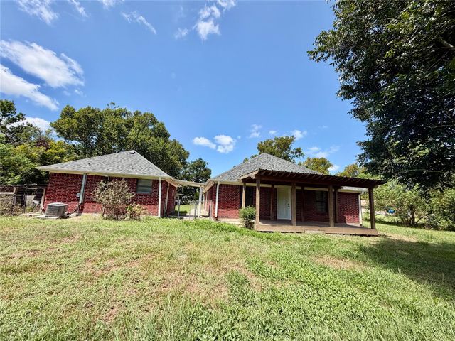 3121 Fm 646 Road N, Santa Fe, TX 77510