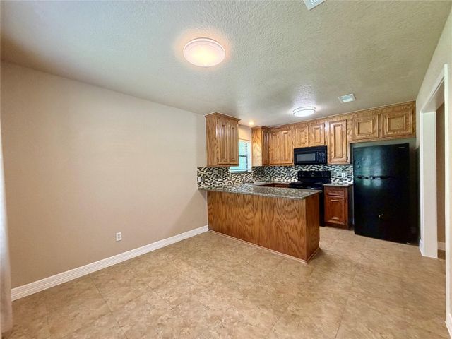 3121 Fm 646 Road N, Santa Fe, TX 77510
