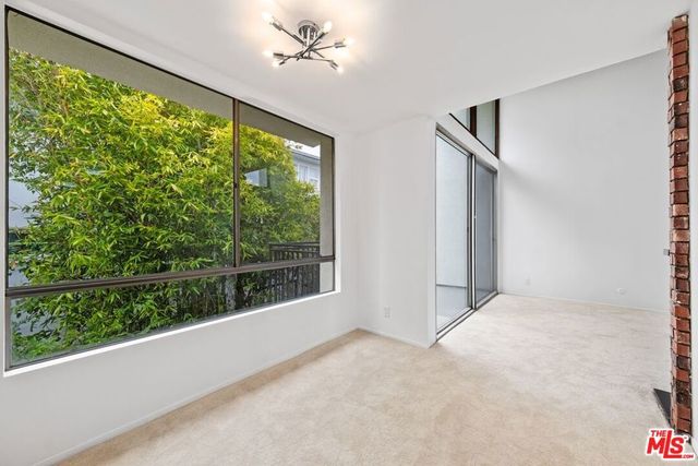 1340 S BEVERLY GLEN Boulevard 303, Los Angeles, CA 90024