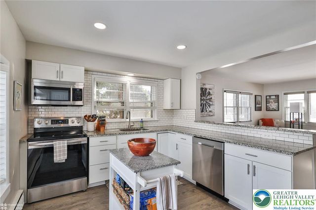 59 Main Street, Stockertown Boro, PA 18040