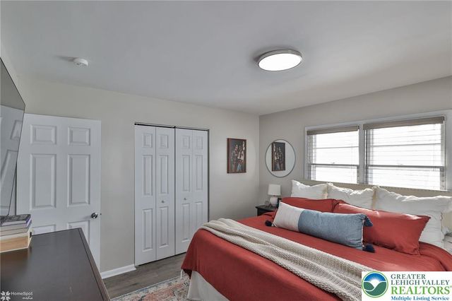 59 Main Street, Stockertown Boro, PA 18040