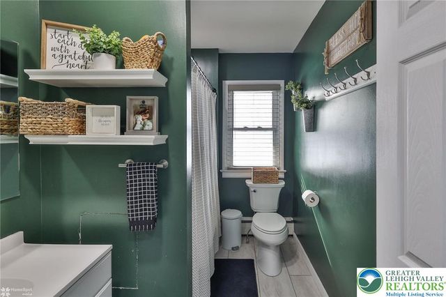 59 Main Street, Stockertown Boro, PA 18040