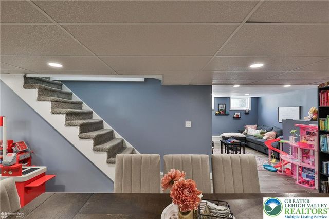 59 Main Street, Stockertown Boro, PA 18040