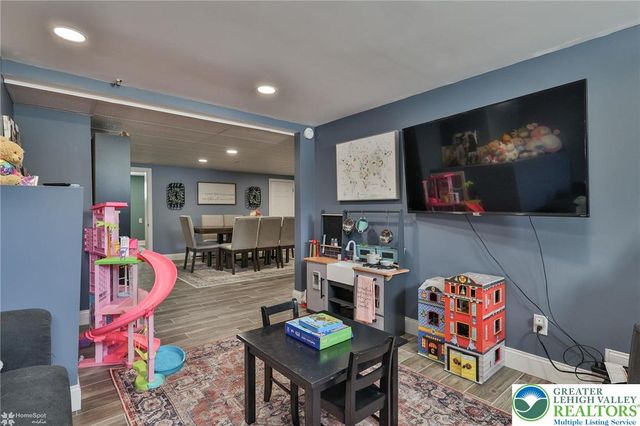 59 Main Street, Stockertown Boro, PA 18040