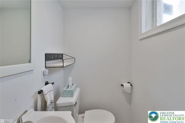 59 Main Street, Stockertown Boro, PA 18040