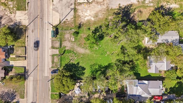 2618 E Commerce St, San Antonio, TX 78203
