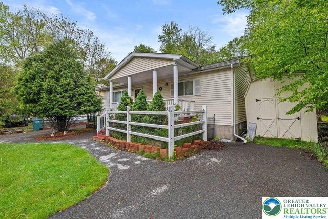 1041 Country Place, Coolbaugh Twp, PA 18466