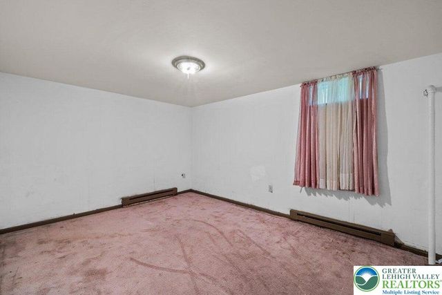 1041 Country Place, Coolbaugh Twp, PA 18466