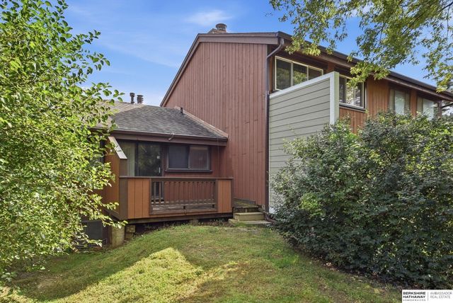 7174 N 78th Court, Omaha, NE 68122