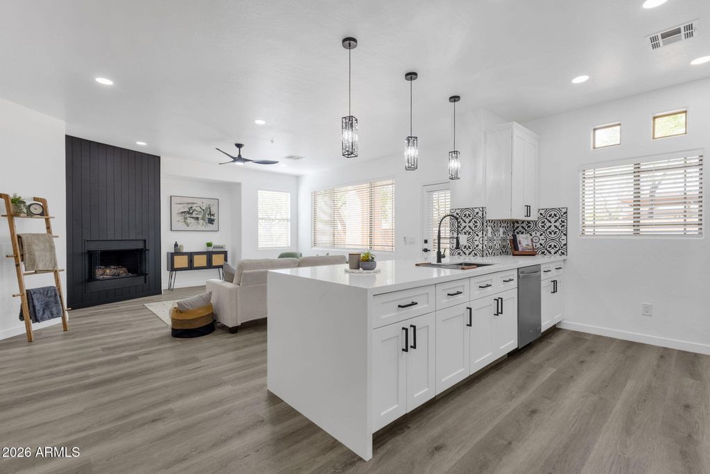 11500 E COCHISE Drive 1047, Scottsdale, AZ 85259 — exterior