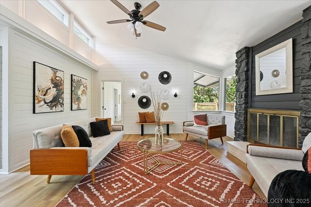 9705 E Redbud Street, Claremore, OK 74017