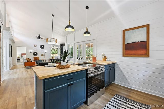 9705 E Redbud Street, Claremore, OK 74017