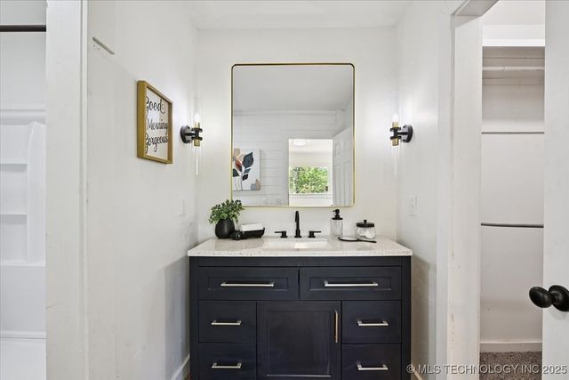 9705 E Redbud Street, Claremore, OK 74017