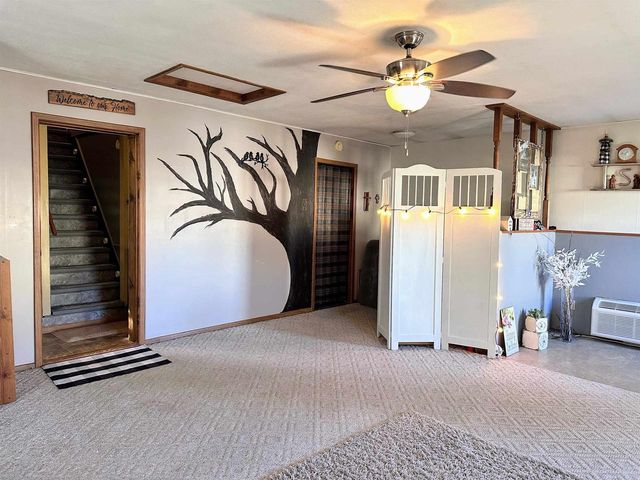 412 N Wacouta Avenue, Prairie Du Chien, WI 53821