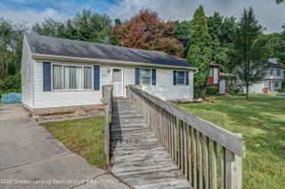 5710 Ellendale Drive, Lansing, MI 48911