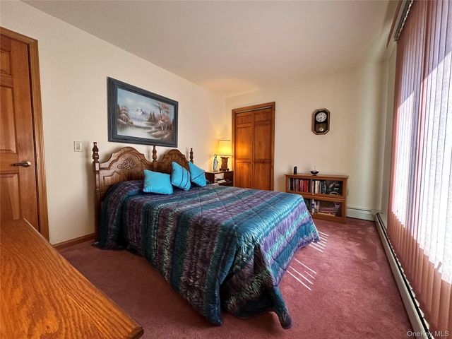 60 Manchester Road, Rock Hill, NY 12775