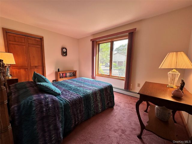 60 Manchester Road, Rock Hill, NY 12775