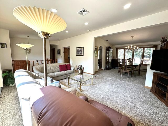 60 Manchester Road, Rock Hill, NY 12775