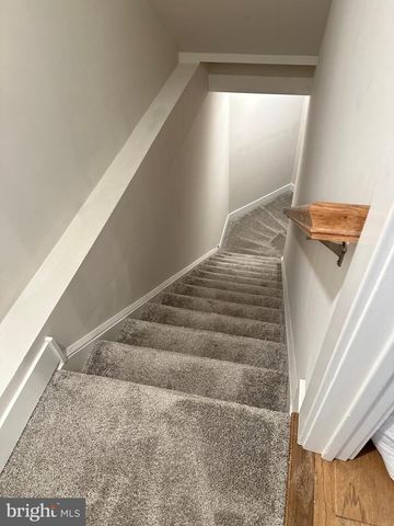 702 PEONY LN, Spring City, PA 19475