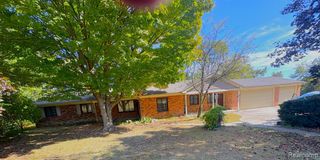 2871 Harvey Street, Rochester Hills, MI 48309