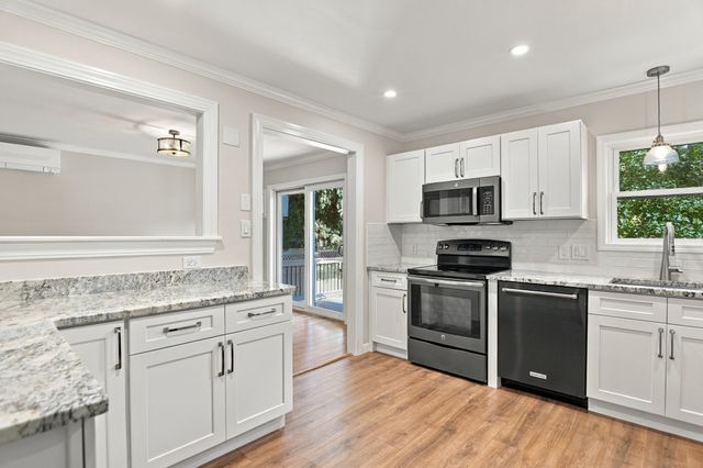 50 Hicks Avenue 16, Medford, MA 02155
