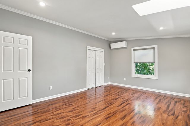 50 Hicks Avenue 16, Medford, MA 02155