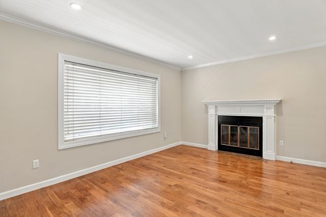 50 Hicks Avenue 16, Medford, MA 02155