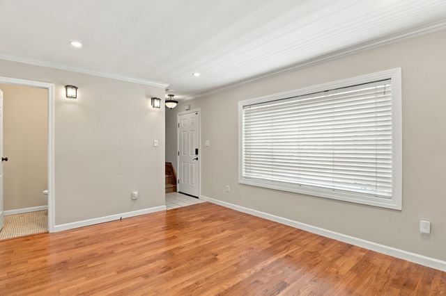 50 Hicks Avenue 16, Medford, MA 02155