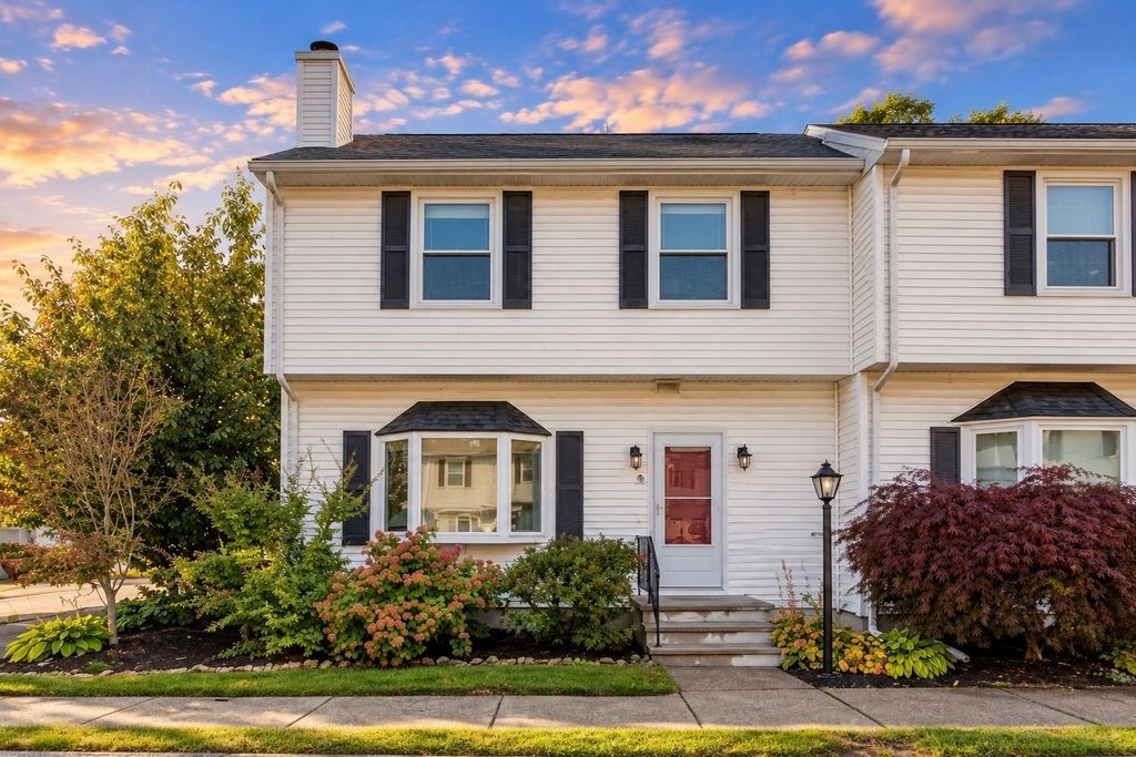 50 Hicks Avenue 16, Medford, MA 02155