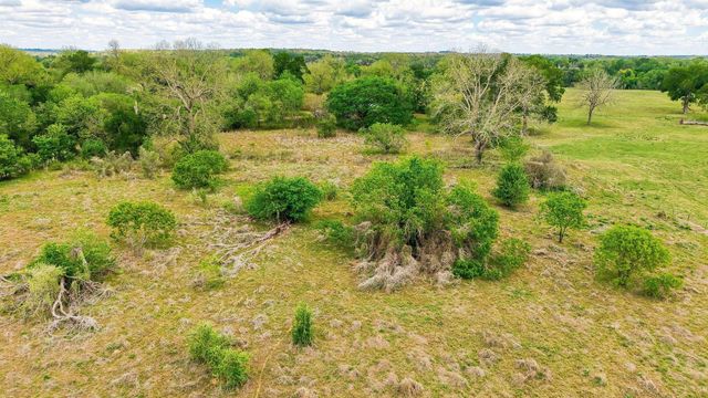 000 Hidden Shores LOOP, Smithville, TX 78957