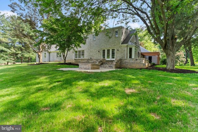 1570 WALKER ROAD, Chambersburg, PA 17201
