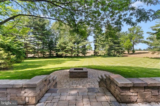 1570 WALKER ROAD, Chambersburg, PA 17201