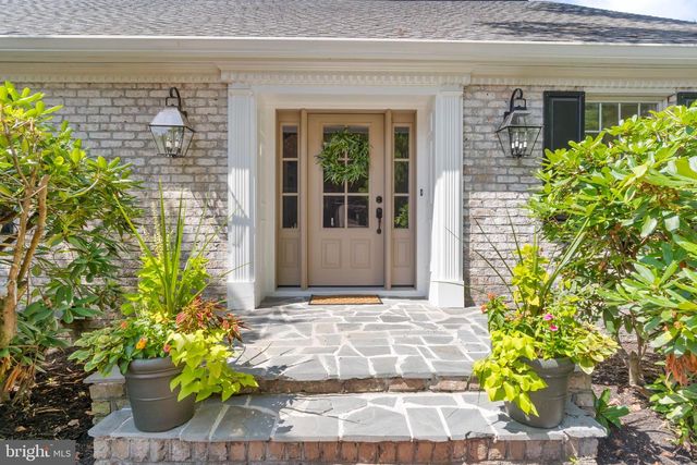1570 WALKER ROAD, Chambersburg, PA 17201