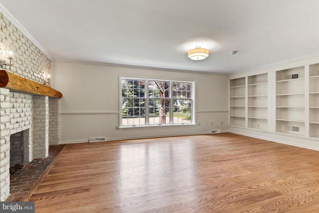 1570 WALKER ROAD, Chambersburg, PA 17201